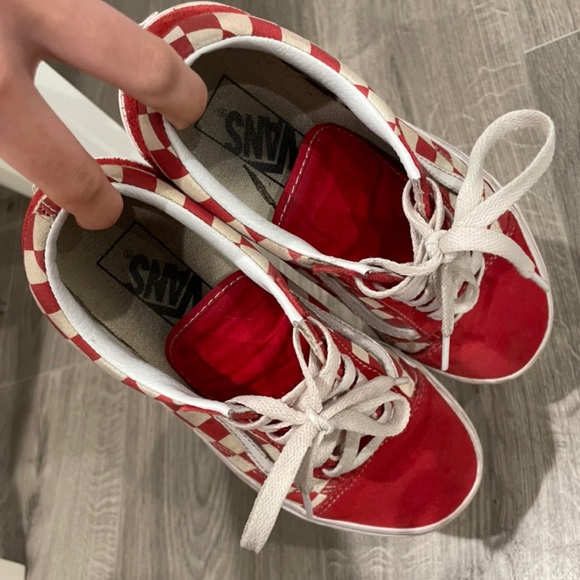 red checkered vans - Picture 3 of 4
